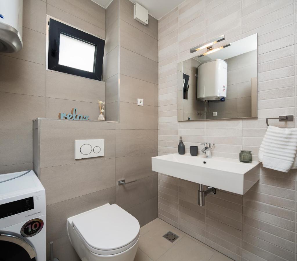 Villa Four Brothers - Middle Floor Podstrana Esterno foto